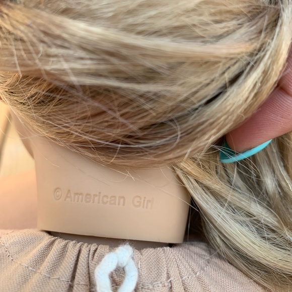 NEW American Girl Doll WITH BOX - Picture 4 of 4